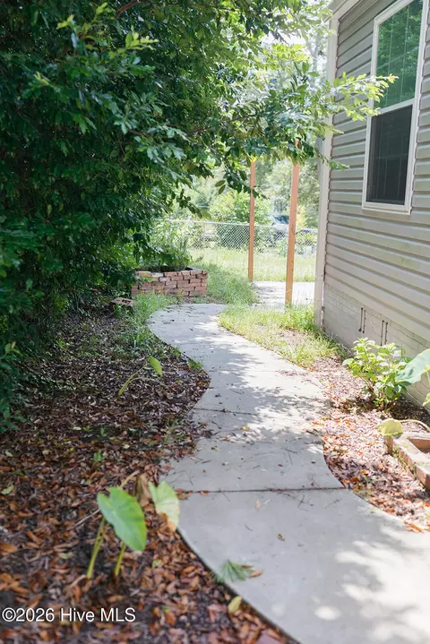 Exterior - 1720 Oak Dr, Augusta, GA 30904 photo 2 of 4
