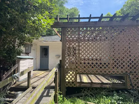 4022 Wilshire Blvd, Wilmington, NC 28403