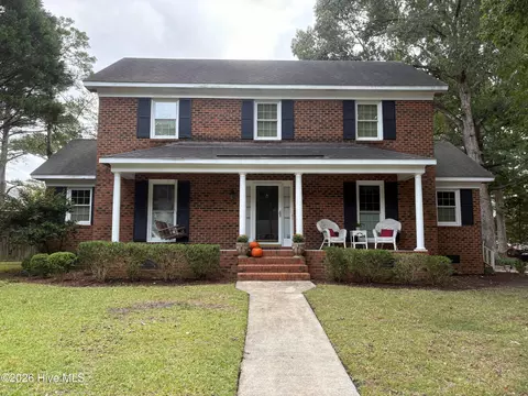 300 Kent Rd, Greenville, NC 27858