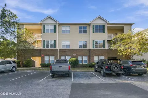706 Indica Ct #302, Wilmington, NC 28405