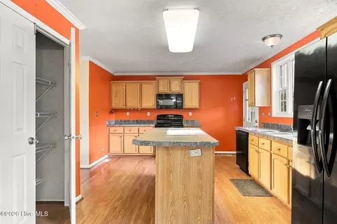 Kitchen - 101 Modoc Trl, Edenton, NC 27932 photo 4 of 4