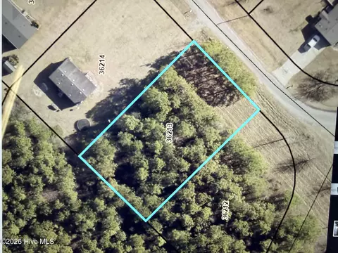 2434 Freeman St, Farmville, NC 27828