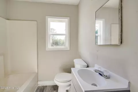 Bath - 2034 Dunham Cir, Augusta, GA 30906 photo 1 of 1