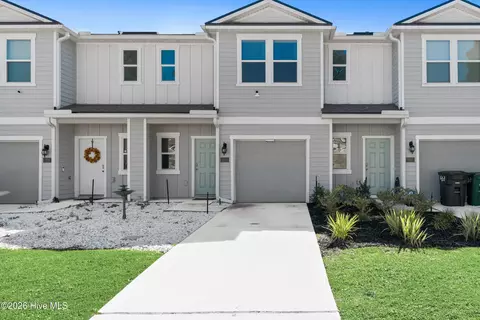 104 Deep Bay Cir, Saint Marys, GA 31558