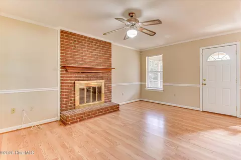 Living - 322 Lamplighter Ln, Martinez, GA 30907 photo 1 of 4