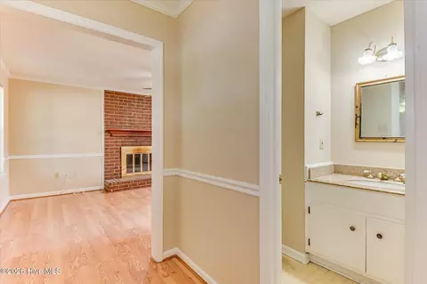 Entry Way - 322 Lamplighter Ln, Martinez, GA 30907 photo 2 of 4