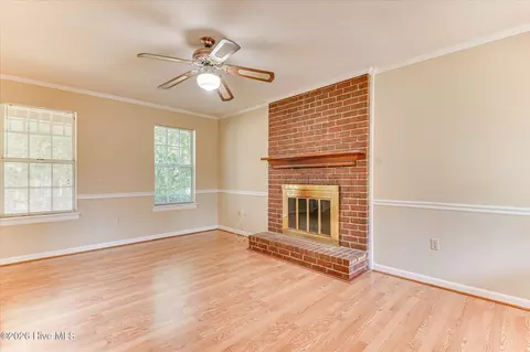 Living - 322 Lamplighter Ln, Martinez, GA 30907 photo 2 of 4