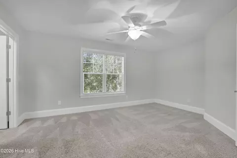 Bedroom - 115 Canvasback Pt, Hampstead, NC 28443 photo 4 of 7