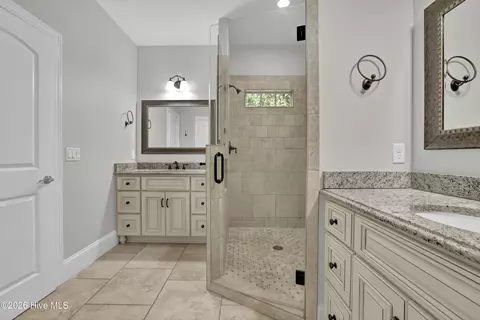 Bath - 115 Canvasback Pt, Hampstead, NC 28443 photo 2 of 5