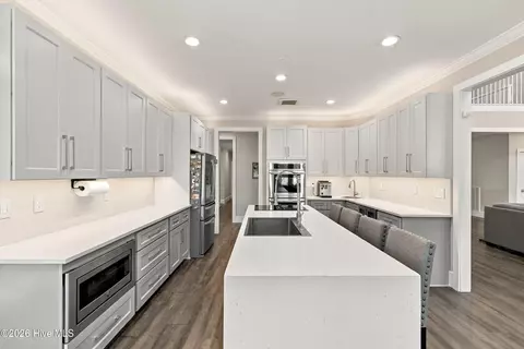 Kitchen - 311 Red Fox Run Dr, Wallace, NC 28466 photo 5 of 6