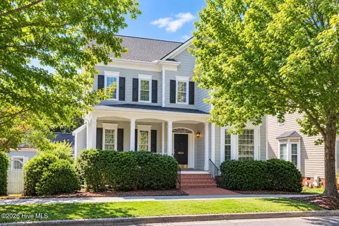 803 Highgrove Dr, Chapel Hill, NC 27516