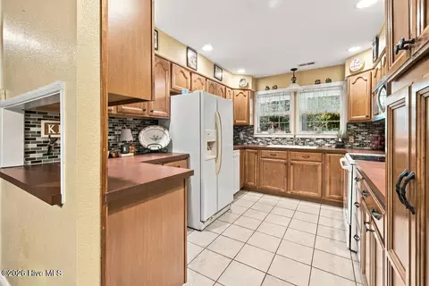 Kitchen - 654 Ford Rd, Warne, NC 28909 photo 1 of 4
