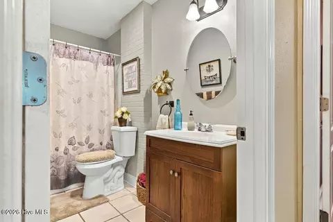Bath - 654 Ford Rd, Warne, NC 28909 photo 4 of 4