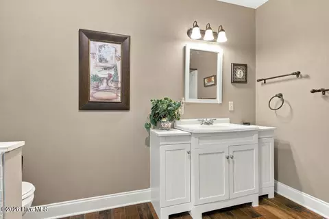 Bath - 654 Ford Rd, Warne, NC 28909 photo 3 of 4