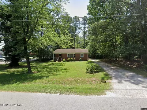 1403 Peace St, Henderson, NC 27536