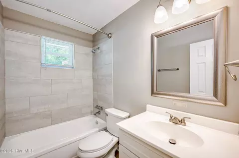 Bath - 2334 Prague Ct, Augusta, GA 30906 photo 1 of 2