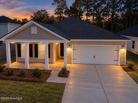 707 Maya Ln, Ocean Isle Beach, NC 28469