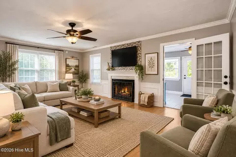Living - 595 Blue Ridge Xing, Evans, GA 30809 photo 5 of 5
