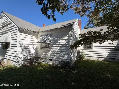 205 Rollins Ave, Hamlet, NC 28345 photo 40