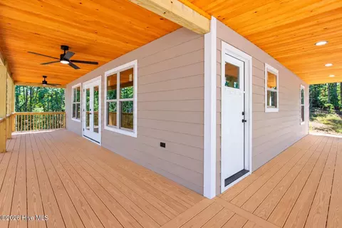 Exterior - 80 Glennwood Ests Dr, Murphy, NC 28906 photo 6 of 10