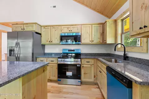 Kitchen - 80 Glennwood Ests Dr, Murphy, NC 28906 photo 1 of 1