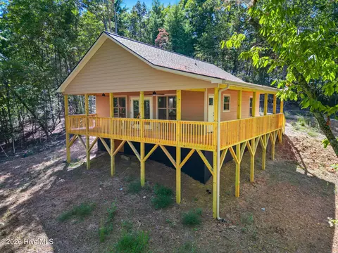 Exterior - 80 Glennwood Ests Dr, Murphy, NC 28906 photo 4 of 10