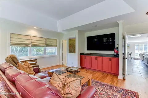 Living - 3025 Park Ave, Augusta, GA 30909 photo 9 of 10