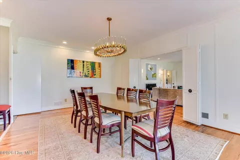 Dining - 3025 Park Ave, Augusta, GA 30909 photo 4 of 5
