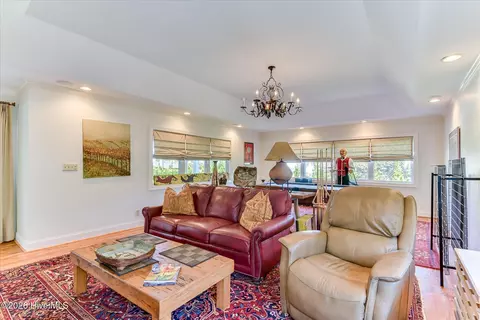 Living - 3025 Park Ave, Augusta, GA 30909 photo 10 of 10