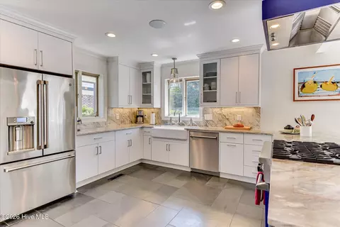 Kitchen - 3025 Park Ave, Augusta, GA 30909 photo 1 of 9