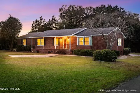 3728 Kings Crossroads Rd, Greenville, NC 27834