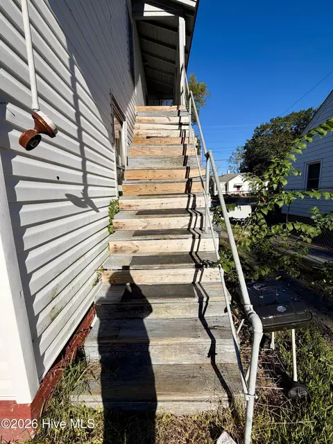 Exterior - 507 Warren St, Williamston, NC 27892 photo 6 of 6