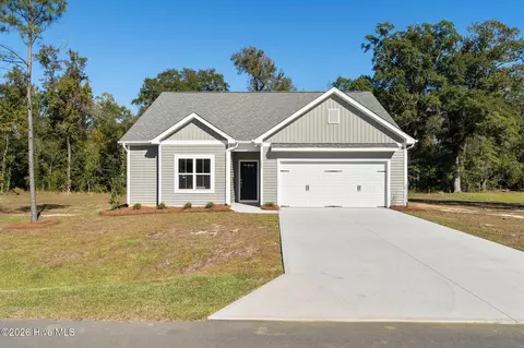 109 Eddie Dr, Burgaw, NC 28425