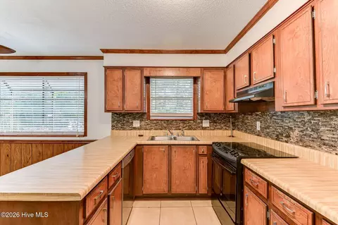 Kitchen - 3209 Hillsview Dr, Augusta, GA 30909 photo 1 of 5