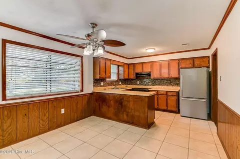 Kitchen - 3209 Hillsview Dr, Augusta, GA 30909 photo 5 of 5