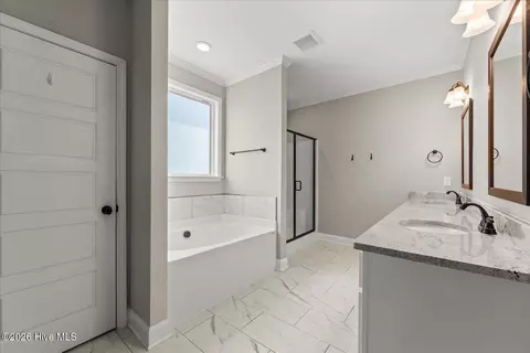 Bath - 118 Myrtle Grove Trl, Evans, GA 30809 photo 1 of 5