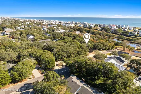 106 SE 37th St, Oak Island, NC 28465