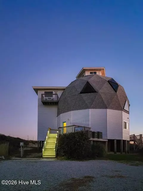 2070 New River Inlet Rd, North Topsail Beach, NC 28460