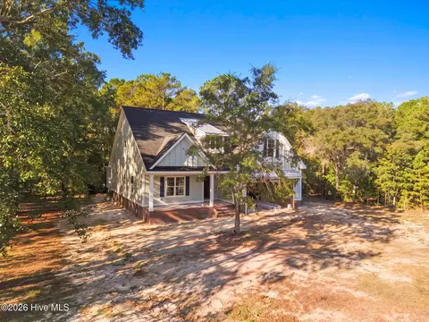 1803 Forbes Bay Ln SE, Bolivia, NC 28422