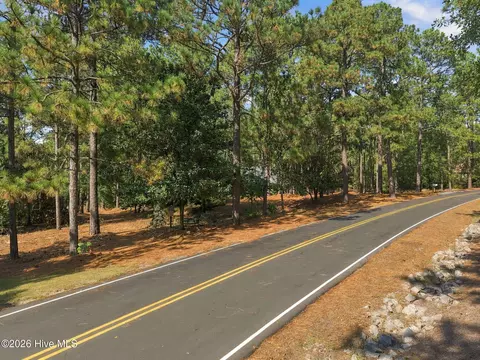 555 Donald Ross Dr, Pinehurst, NC 28374 photo 12