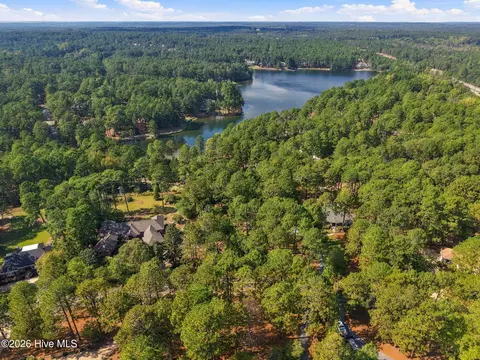 555 Donald Ross Dr, Pinehurst, NC 28374 photo 9
