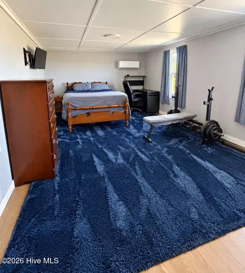 Bedroom - 6080 Suttontown Rd, Faison, NC 28341 photo 1 of 4