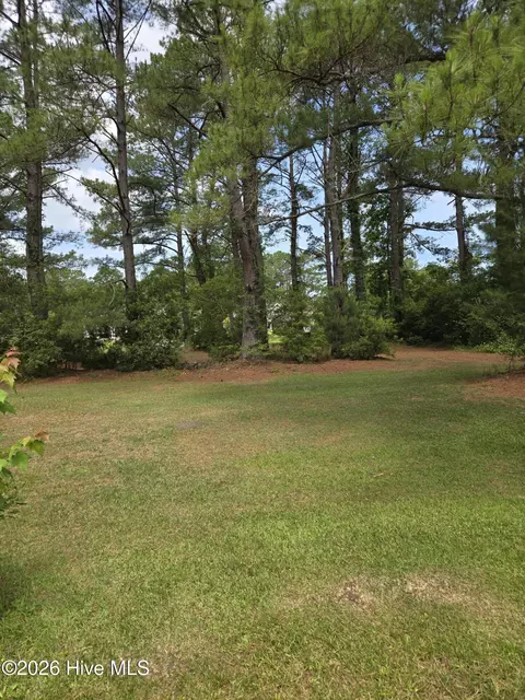 1057 Meadowlands Trl, Calabash, NC 28467