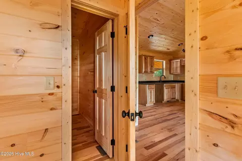 Entry Way - 595 Quail Dr, Murphy, NC 28906 photo 3 of 3