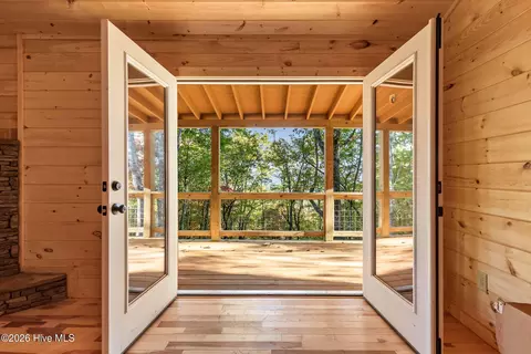 Exterior - 595 Quail Dr, Murphy, NC 28906 photo 6 of 12