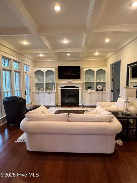 Living - 1012 Peninsula Xing, Evans, GA 30809 photo 1 of 1