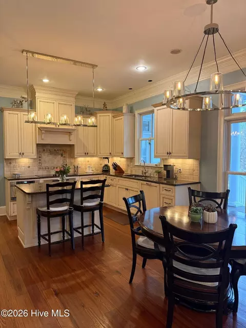 Kitchen - 1012 Peninsula Xing, Evans, GA 30809 photo 1 of 2