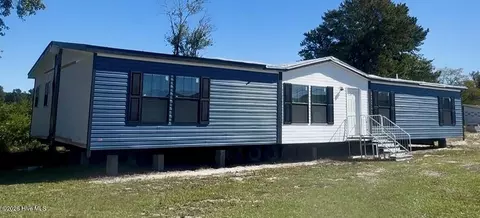 445 Sand Ridge Rd, Pink Hill, NC 28572