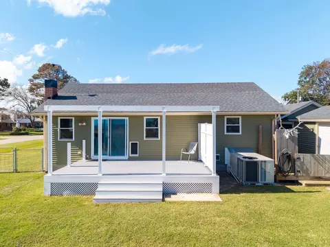 Exterior - 100 N Widgeon Ct, Grandy, NC 27939 photo 3 of 4