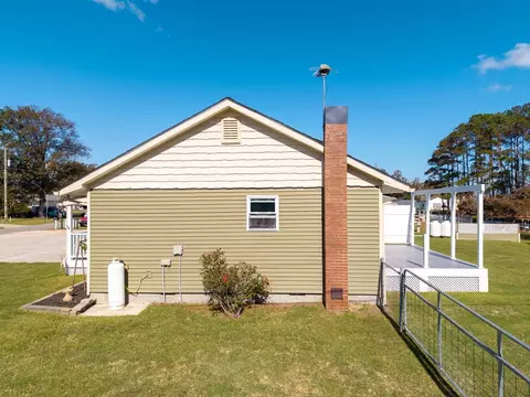 Exterior - 100 N Widgeon Ct, Grandy, NC 27939 photo 1 of 4